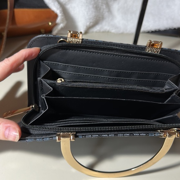 Mia K Wallet with Gold Tone Handles - Picture 5 of 7